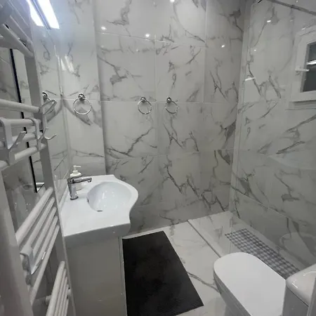 White Apartment Athens Exterior photo