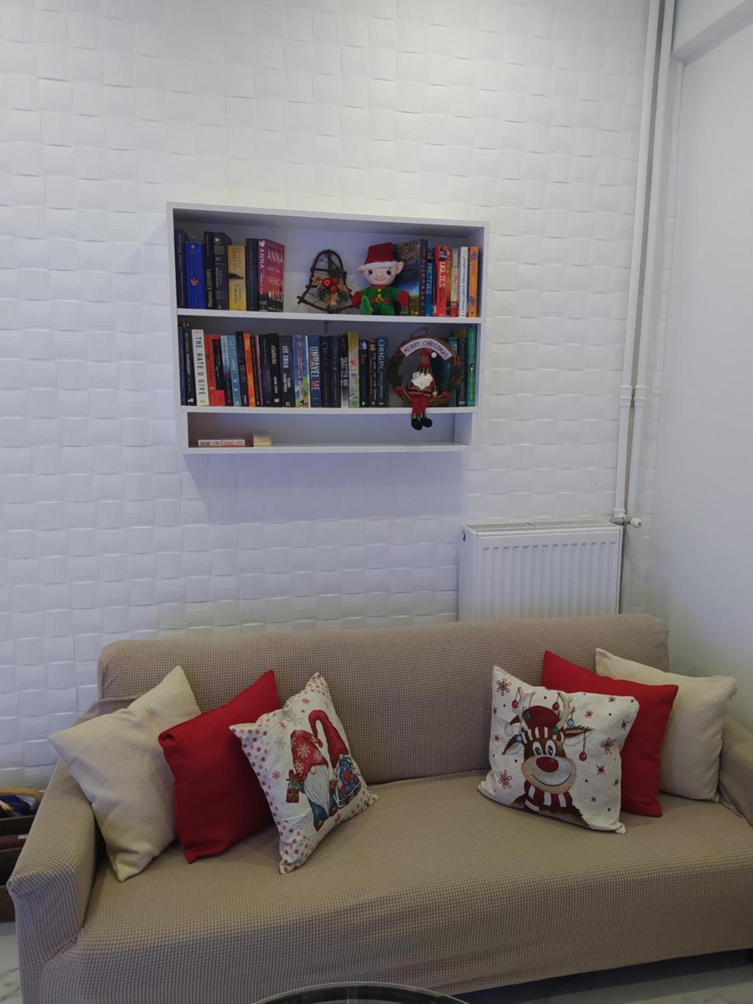 White Apartment *